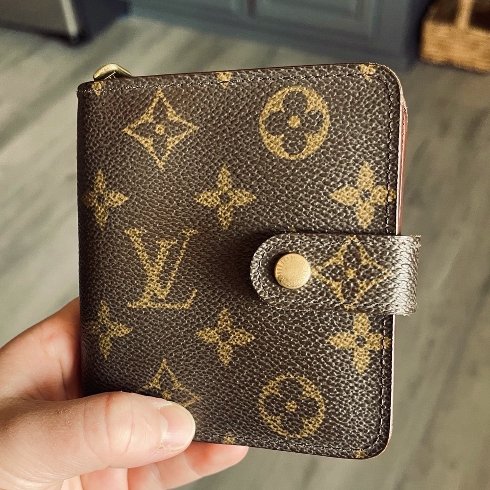Louis Vuitton Monogram Wallet